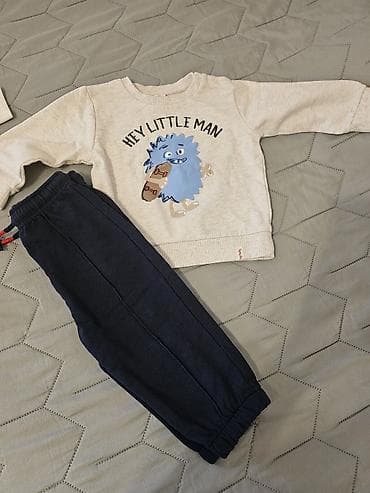 teksas jakne za devojcice: 400 din jedna trenerka, velicina 86Komplet trenerkica za dečaka – 2 — 2