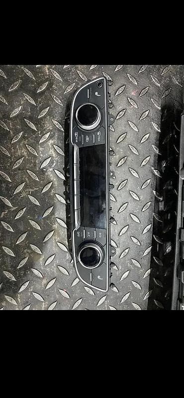 grejaci golf 4: AUDI Q7 4M 15-22 KLIMATRONIK KLIMA PREKIDAC 4M0820043AD | Audi q7 q5 — 3