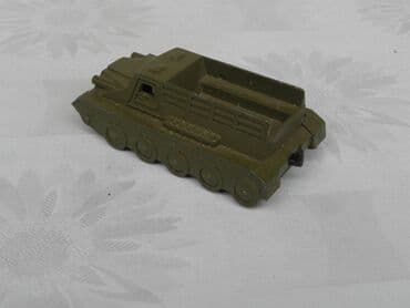 interaktivne plisane igracke: SSSR vojni transporter 8,5 cm. kao nov — 3