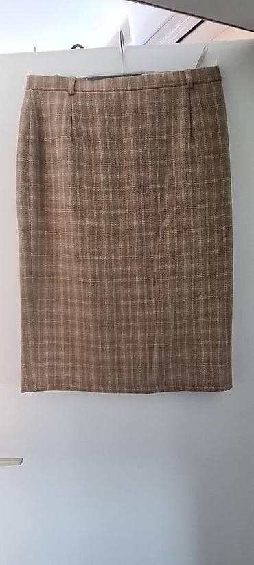 Karirana suknja, šlic pozadi, ravnog kroja, šska ispod kolena