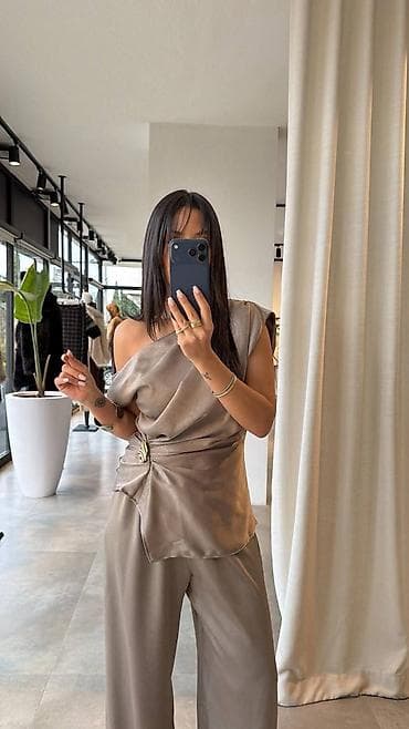 Women's Footwear: Novo u ponudiii!!! Komplet: 3500 din Elegantni dvodelni komplet – top — 10