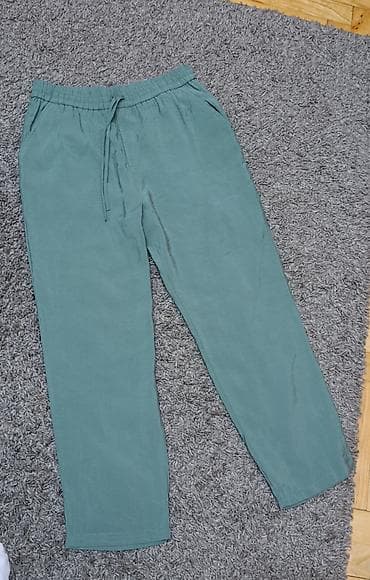 ZARA pantalone od lagane tkanine u mint/ΕΎalfija zelenoj boji. - Kroj na lalafo.rs ZARA pantalone od lagane tkanine u mint/ΕΎalfija zelenoj boji. - Kroj