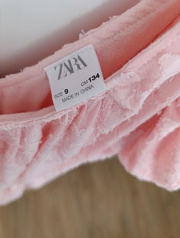 decija garderoba zara: ZARA dečija haljina, veličina 9 (visina 134 cm). - Boja — 1