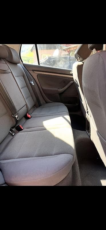 sto za crtanje kupujemprodajem: Volkswagen Golf V – hečbek, crna boja, 5 vrata. Glavne — 8