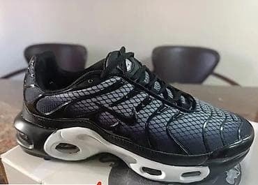 nike command zenske: Nike Air Max Plus (TN) patike – crno/siva kolor šema sa — 1