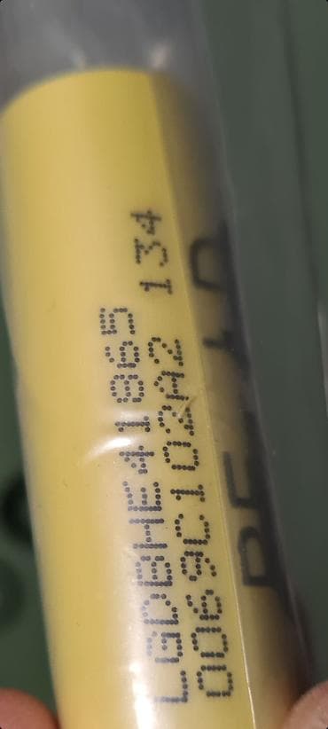 prodajem sat: * Na prodaju sa postavljenih slika set od tri paketa koji sadrže — 9