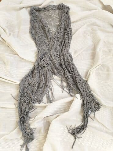 Women's Clothing: Ovaj sivi pleteni šal sa resama je elegantan dodatak za različite — 1