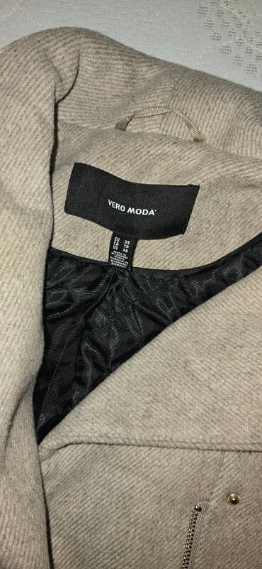 tiffany kaput: Vero Moda, S, With lining — 2