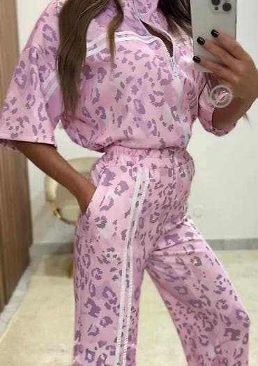 roze kozna jakna: Trenerke komplet sportsko/šik set sa leopard printom. Gornji deo visok — 2