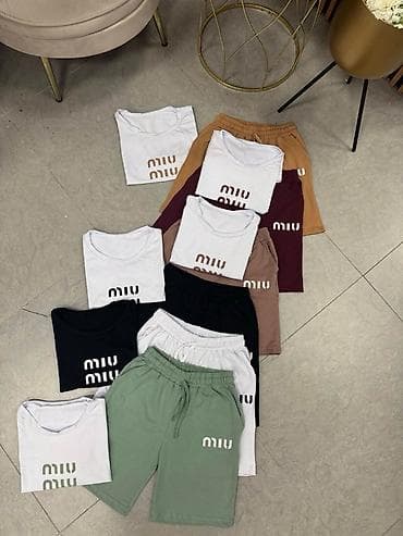 zara s: Kompleti
2200 din
sdzs — 3