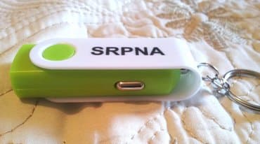 auto otpad valjevo: Usb auto punjač za mobilni-zeleni specifikacija: ulazni napon — 3
