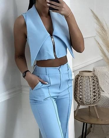 Komplet prsluk crop top i pantalone sa visokim strukom. - Gornji deo