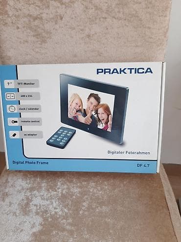 Praktica nov upakovan