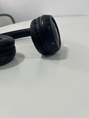 led svetla: JBL bežične on-ear slušalice, crne boje. - Bluetooth povezivanje za — 3