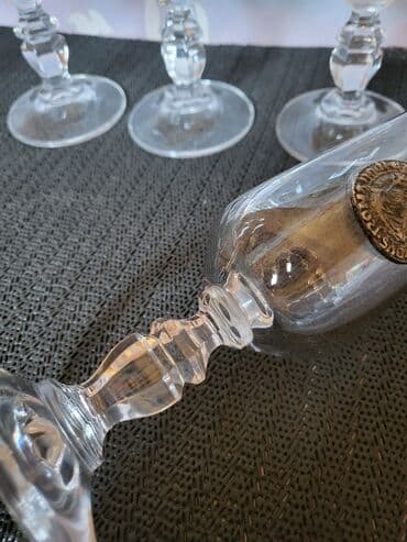 swarovski kristal cena: Case kristalno staklo za vino Zinnmunsen Nemacka iz 70,80ih. Case za — 12
