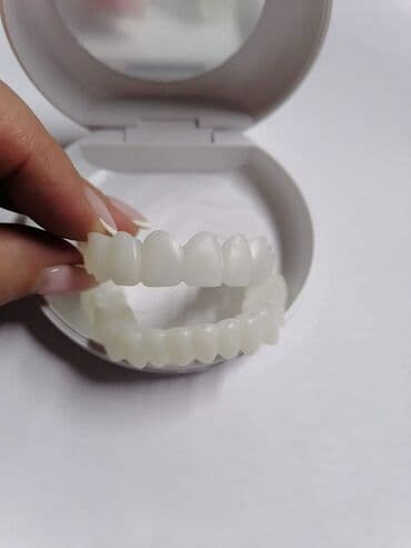 Snap on Smile navlake za zube 
Cena:3600din/par gornja i donja