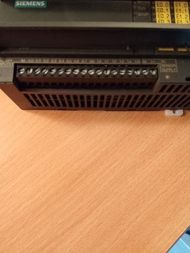 kompjuter napajanje: SIEMENS SIMATIC S7-200 – CPU 214 PLC - Model: 6ES7 214-1BC01-0XB0 — 5