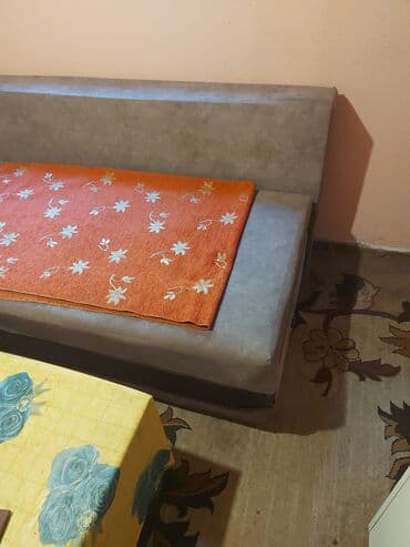 Furniture: Ugaona garnitura u svetlo sivoj boji, idealna za dnevne sobe ili — 4