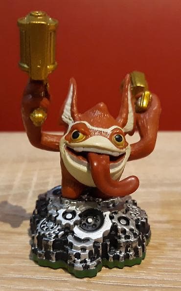 Skylanders Trigger Happy iz serije Spyro Adventure. Potpuno ocuvan i