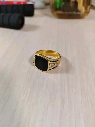 golden rose kofer sa sminkom: Prsten
Vel:od 8 do 13
Cena:1800 din
💋 — 2