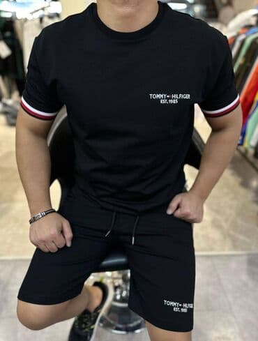 turske majice na veliko: Muški komplet 
Majica+bermude
Vel.S,M,L, XL, 2XL
Uvoz Turska 
 ba — 4