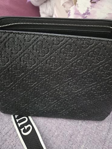 guess ogrlice leptir: GUESS ženska crossbody torba – crna - Materijal: veštačka koža sa — 6