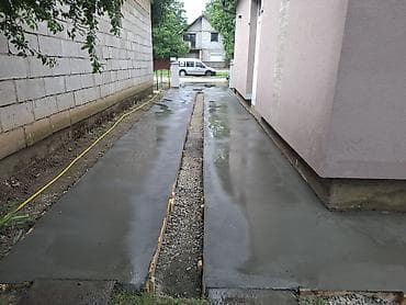 Services: Usluga: Izrada betonskih staza, prilaza i trotoara Opis: - — 3