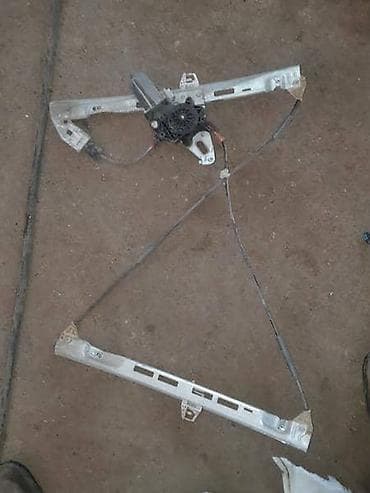 PODIZAČ STAKLA ZA PEUGEOT 206 | Podizač stakla suvozačevih vrata za na lalafo.rs PODIZAČ STAKLA ZA PEUGEOT 206 | Podizač stakla suvozačevih vrata za