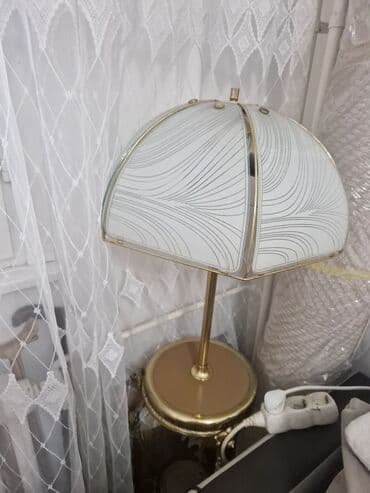 baterija za sudoperu sa grejacem: Table lamp, color - White, Used — 1