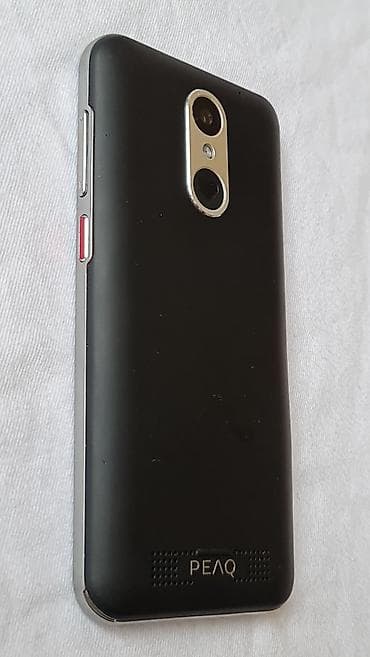 Emporia S4 pametni telefon Ključne karakteristike: - Ekran osetljiv