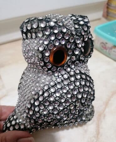 Figure, color - Silver