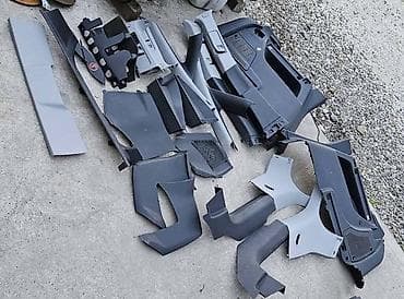 organizator za auto sediste: ENTERIJER PLASTIKA ZA OPEL ZAFIRA ZA 2005. GOD — 3