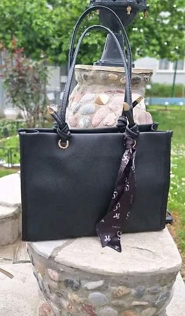 polovne zenske torbe: Torbe vise modela za svaki dan i posebne prilike. Materijali: veštačka — 8