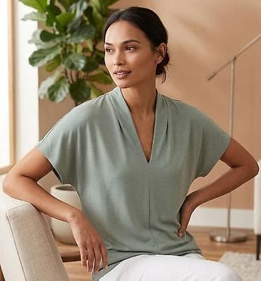 boss košulje: Ženska majica/bluza sa V-izrezom - Model sa opuštenim krojem i — 1