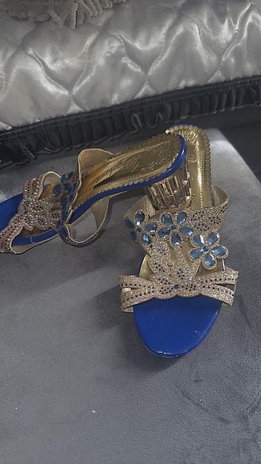 predivne haljine: Elegantne svečane stvari 1) Maturalna haljina – veličina XL - Gornji — 3