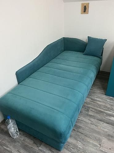 Jednokrevetna tapacirana ležaljka/sofa zicanog jezgra sa podiznim