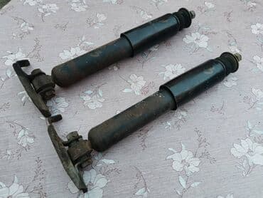 amortizer golf 7: Prednji amortizer Lada 7 Riva br.3. Polovno, kao novo. Malo bilo na — 3