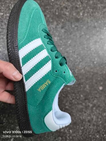 Women's Sneakers and athletic shoes: 37 — 1