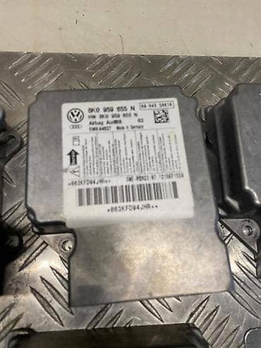 vrste auta: CENTRALA AIRBAG A ZA AUDI A1, A4, A4 ALLROAD . OD 2004. DO 2018 — 1
