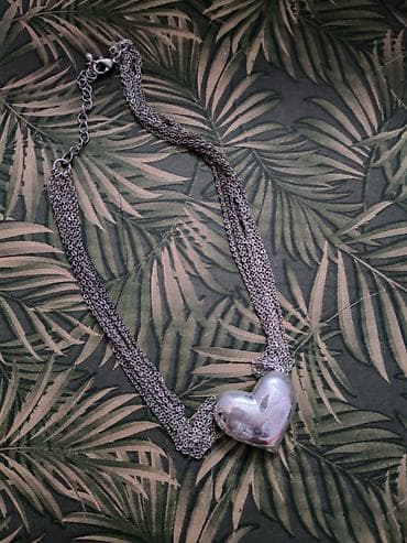 brezletne za sat: Ogrlica sa privjeskom u obliku srca - Materijal: srebrnasto metalno — 1