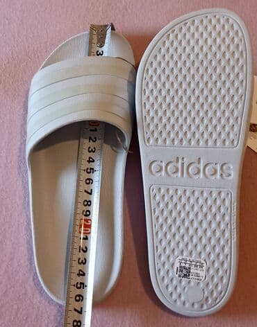 Sweatpants: Beach slippers, Adidas, 40.5 — 2