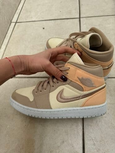 Čizme: Patike, Air Jordan, veličina - 39 — 1