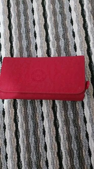 Ženska obuća: Po 700din — 2