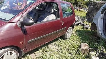 prodavnice auto delova nis: LEVA VRATA ZA RENAULT TWINGO — 1