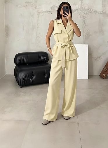 plasticna trska: ✅Ženski komplet – prsluk sa pojasom i široke pantalone
✅3600 din — 2