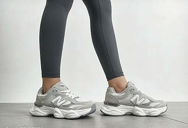 patike na platformu prodaja: 36 do 41 za 3500 din
pb — 3