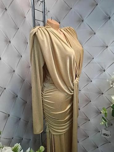 bitsiani odela: Elegantna duga haljina sa efektom drapiranja - Model: večernja/maksi — 3