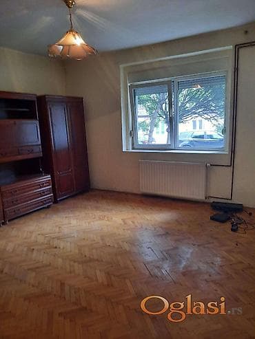 jeftine kuce novi sad i okolina: S ulične strane nova PVC stolarija, nov crep, zidovi debeli preko — 4