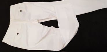 kompleti pantalone i prsluk: Hugo Boss original pantalone.
poluobim struka 41cm
duzina 100cm — 3