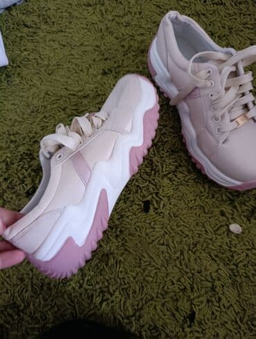 patike veliki brojevi: 38 — 5